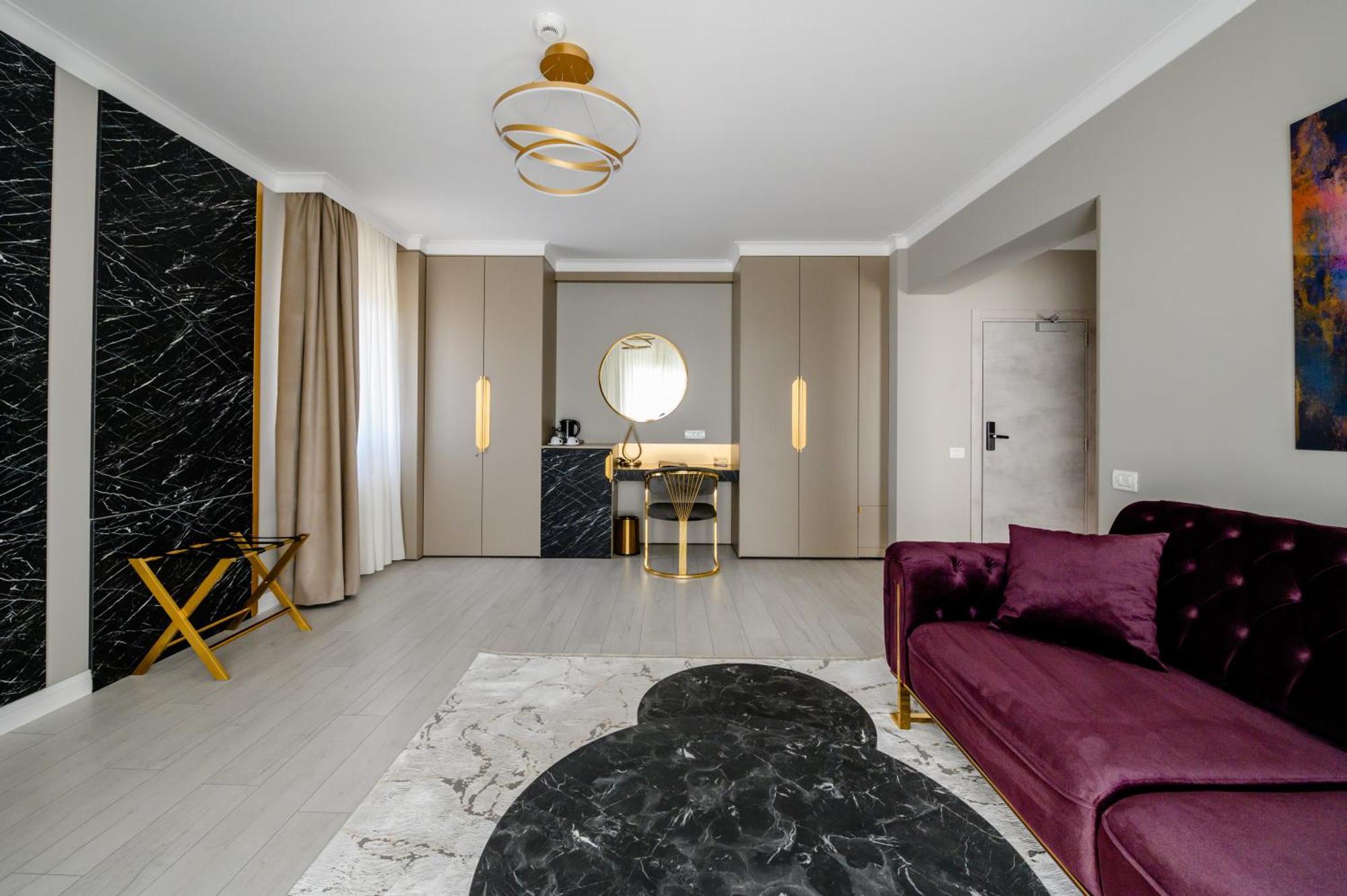 Elitte Inn & Suites Roşu Eksteriør billede