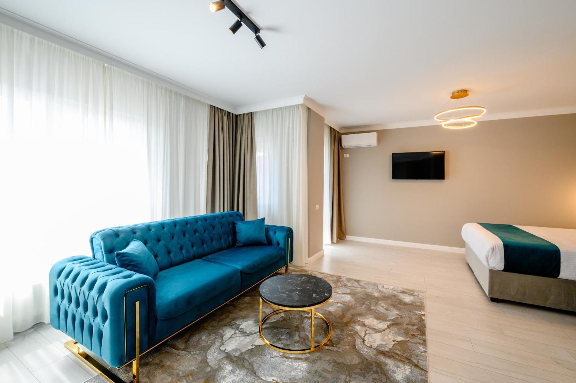 Elitte Inn & Suites Roşu Eksteriør billede