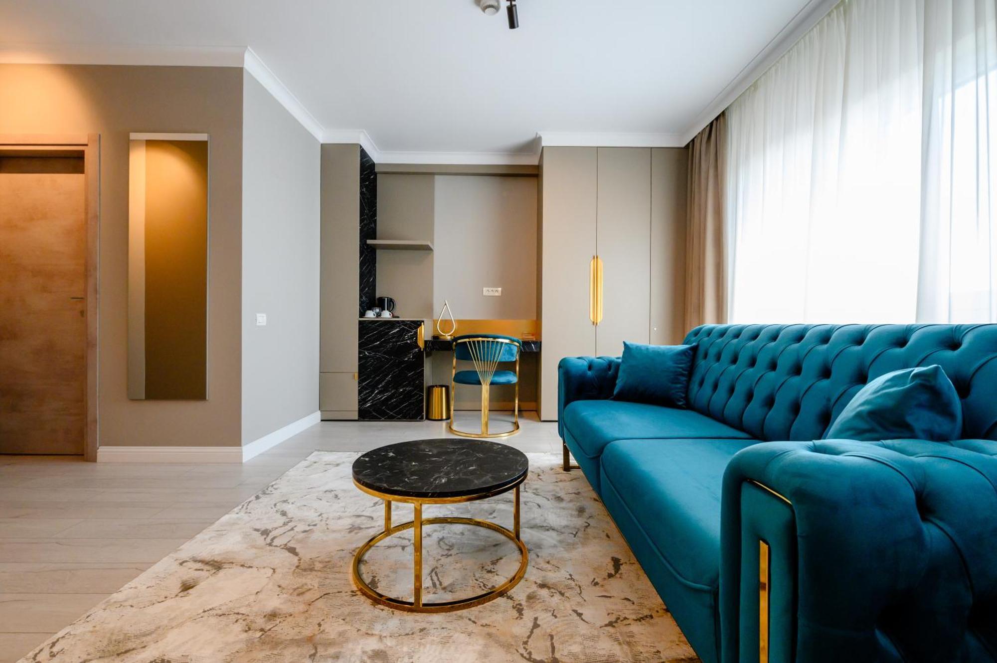 Elitte Inn & Suites Roşu Eksteriør billede