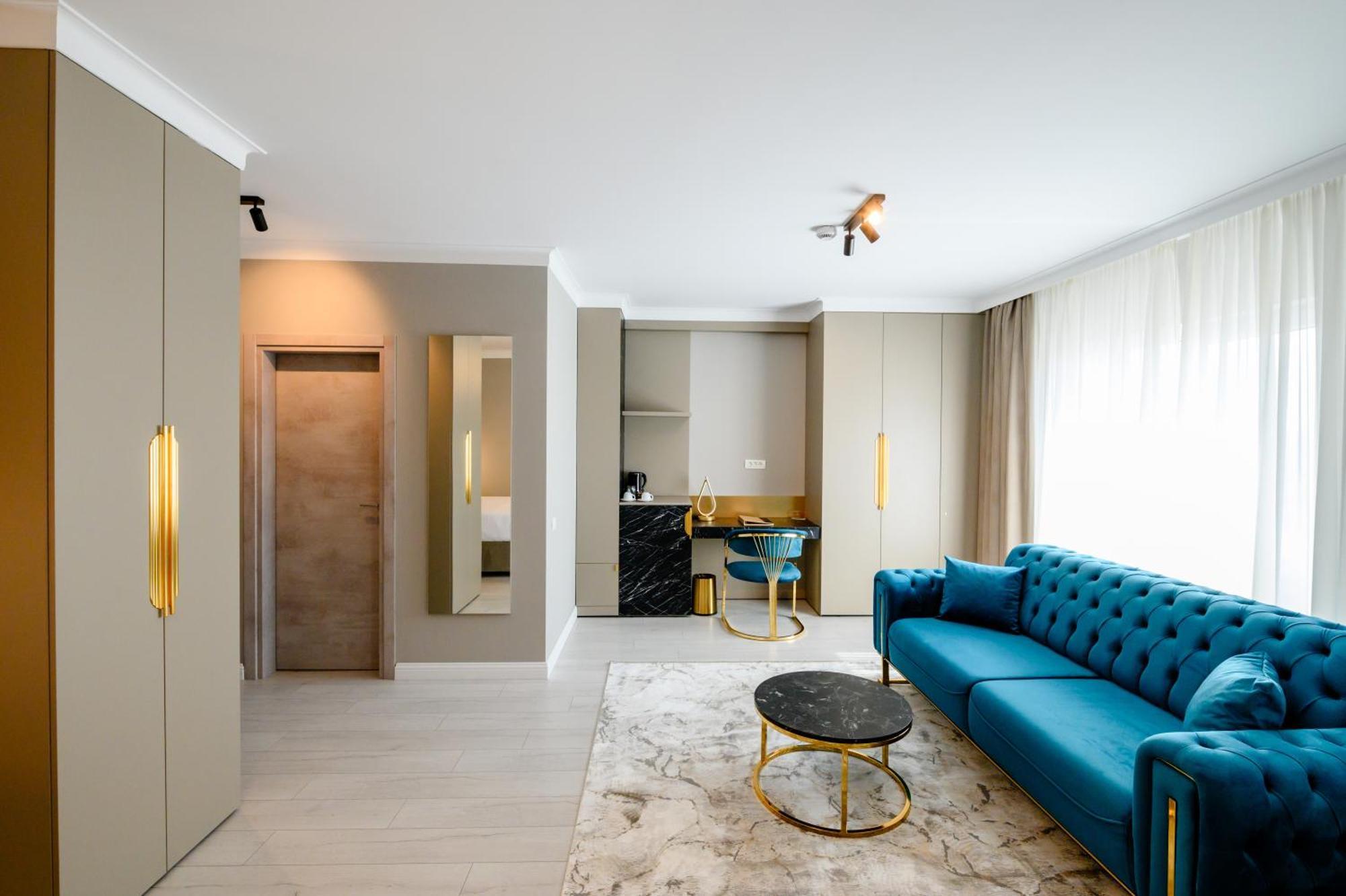Elitte Inn & Suites Roşu Eksteriør billede